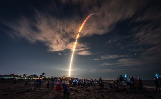 SpaceX изпрати 2-ри екипаж, започват редовни полети на екипажи към МКС (видео)