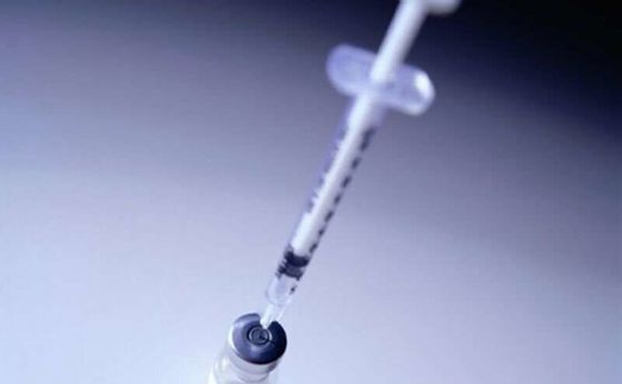 Учени от Станфорд "хакнаха" ваксината на Moderna и я публикуваха онлайн