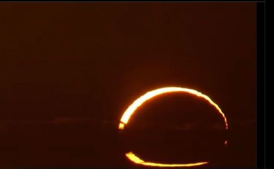 Насладете се на великолепните снимки на вчерашното слънчево затъмнение „Огнен пръстен“
