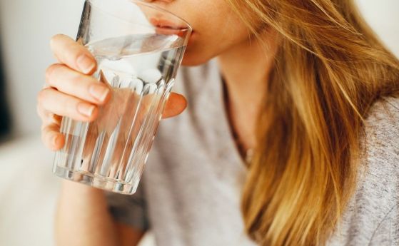 Много е просто: Пиенето на достатъчно вода може да предотврати сърдечна недостатъчност