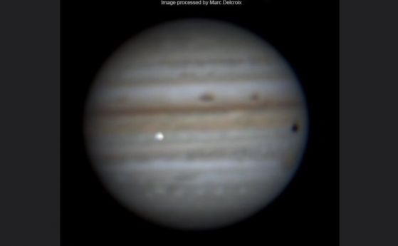 Неизвестен обект се разби в Юпитер (видео)
