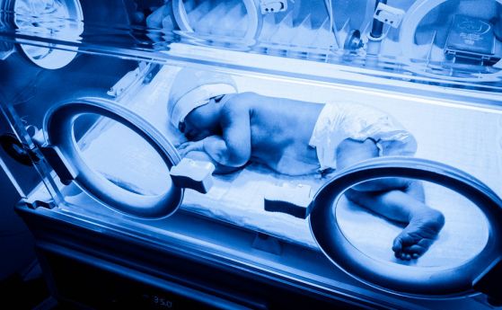 Най-недоносеното оцеляло бебе, родено 132 дни по-рано, нов световен рекорд (видео)