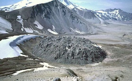 На 6 юни 1912 г. в Аляска изригва вулканът Новарупта
