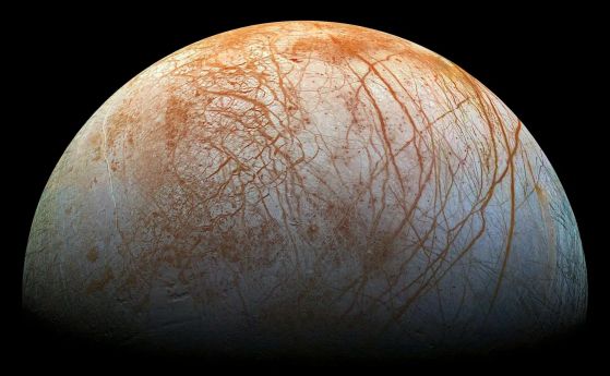 Нова форма на солен лед може да покрива загадъчните луни на Юпитер и Нептун