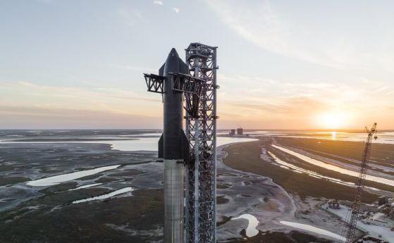 SpaceX е готова да изстреля най-голямата ракета в света на 17 април (видео)