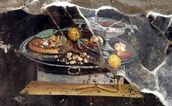 На фреската, открита в Помпей, не е "пица"