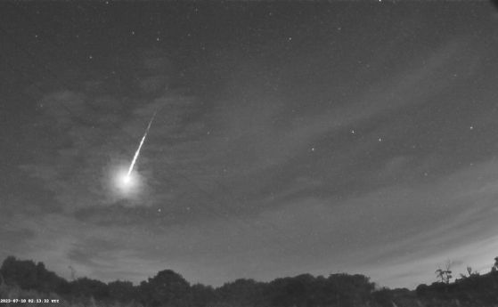 Ярък метеор озари небето над Видин (видео)
