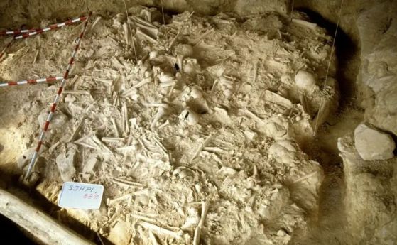 Човешки останки отпреди 5000 години, погребани в Сан Хуан анте Портам Латинам в Испания