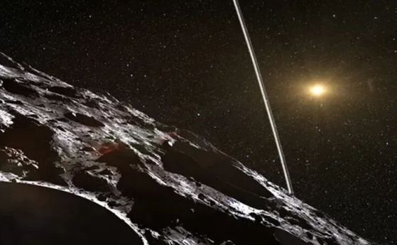 "Кентавър", хванат в капан между Сатурн и Уран, се променя пред очите ни