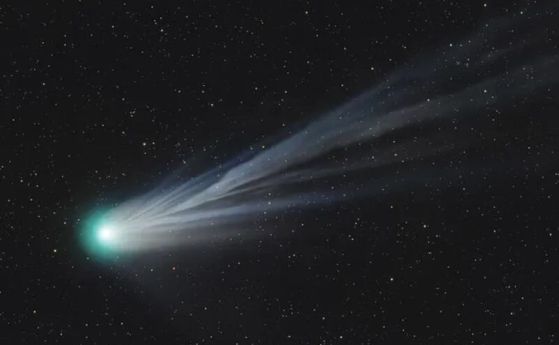 Кометата Понс-Брукс, както се появи в началото на март 2024 г. от Долината на черепа, Юта.