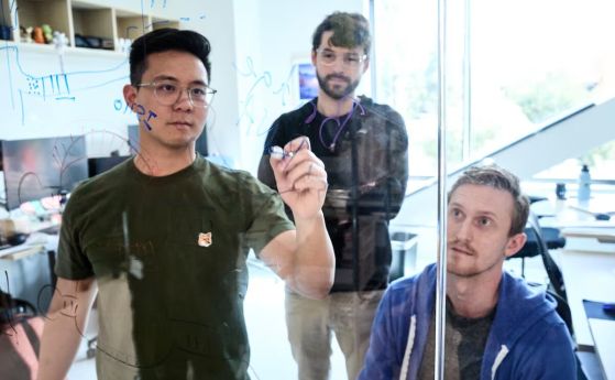 Учените Patrick Hsu, Nick Perry и  Matt Durrant,от  Arc Института в Пало Алто  са водещи автори в откритието
