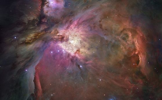 Мъглявината Орион, позната още като M42 и NGC 1976, е дифузна мъглявина, разположена в съзвездието Орион