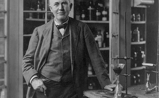 Томас Алва Едисон, 1847-1931, портрет, изправен в лабораторията си