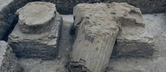 Останки от колони в Джебел Хаябер, Южен Ирак