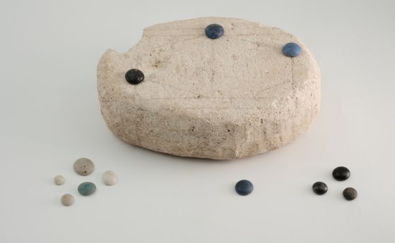 Камък, разграфен за игра