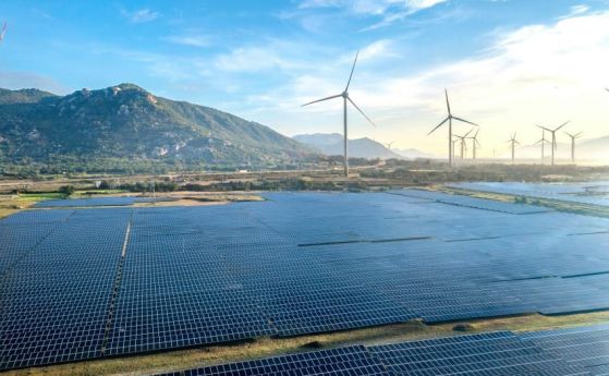 Парк за вятърна и слънчева енергия във Виетнам