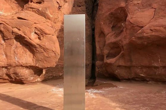Мистериозният монолит в пустинята на Юта изчезна