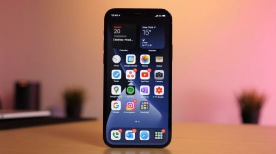 iPhone 13 ще използва 120 Hz LTPO дисплеи на Samsung