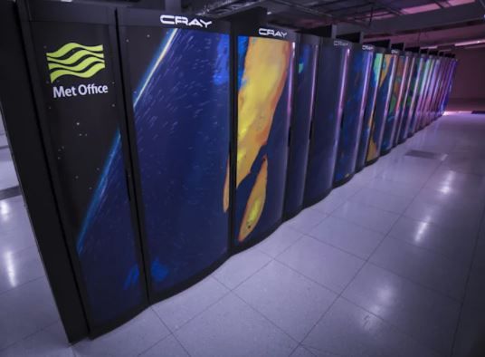 Microsoft и Великобритания ще строят мощен метеорологичен суперкомпютър