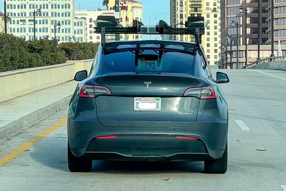 Tesla започна тестването на специализирани лидари в своя автопилот