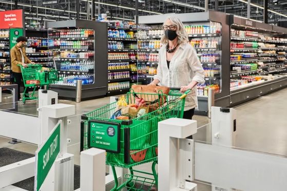 Amazon brings its cashierless tech to a full-size grocery store for the first time