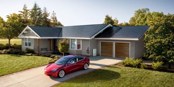 Tesla започва да оборудва цели жилищни райони със слънчеви панели и хранилища за електрическа енергия