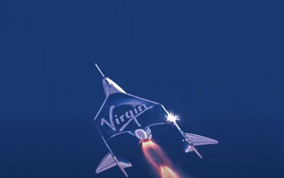 Ричард Брансън осъществи първия си полет в Космоса
