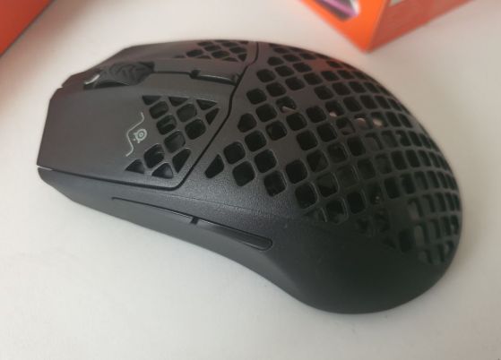 Ревю на геймърската мишка SteelSeries Aerox 3