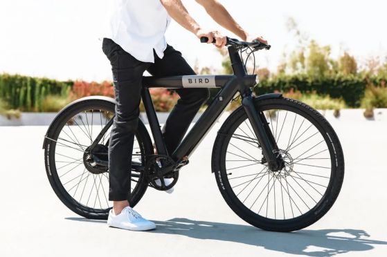 Bird представи градски електрически велосипед с пробег 80 километра