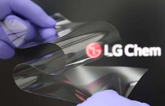 LG има нова технология за сгъваеми екрани