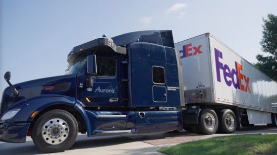 FedEx to test Aurora’s self-driving trucks on Dallas-to-Houston route