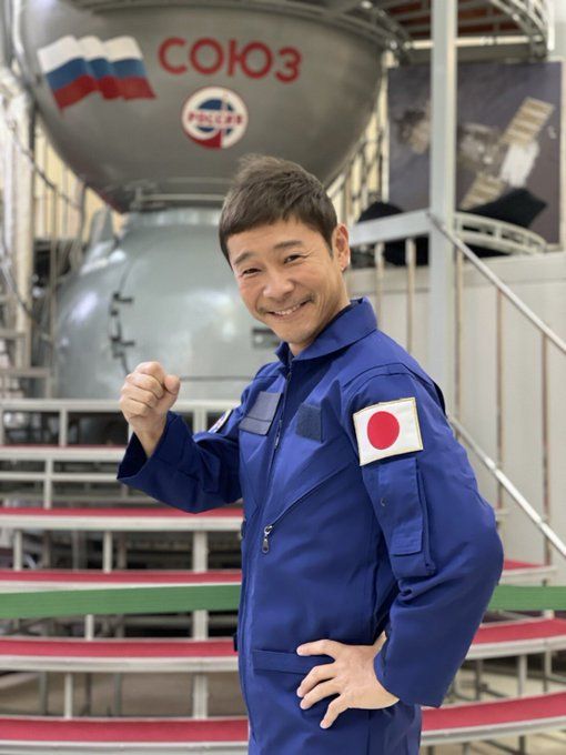 Японски милиардер планира да играе бадминтон в космоса