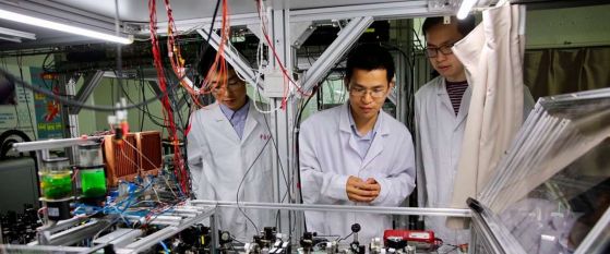 Два екипа китайски учени едновременно съобщиха за постигнато квантово превъзходство