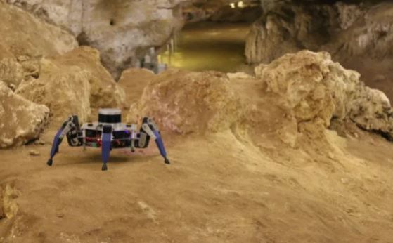 Студенти създадоха роботизиран паяк за сканиране на пещери