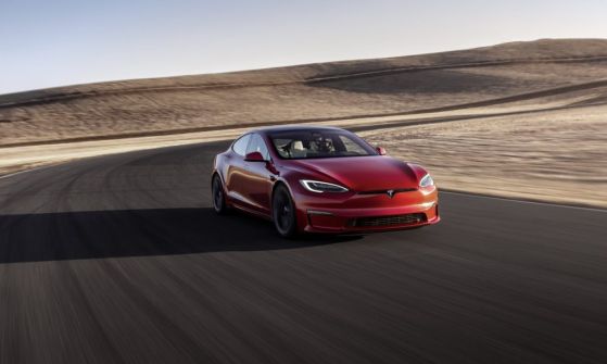 Новата версия на автопилота на Tesla е близка до съвършенството