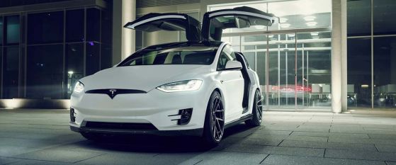 Tesla е продала близо 1 милион електромобила през 2021 година