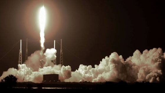 ESA обвини Илън Мъск в монополизиране на космическото пространство