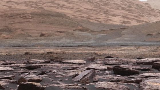Мистерията на марсианските виолетови скали