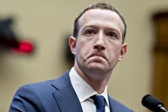 Facebook отпадна от топ-10 рейтинга на най-големите компании в света
