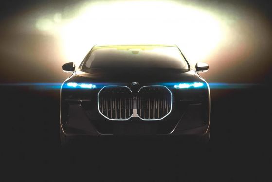 BMW показа част от бъдещия електрически i7