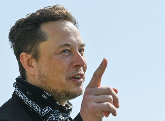 1648335158_elon-musk-asks-if-new-platform-needed-scaled