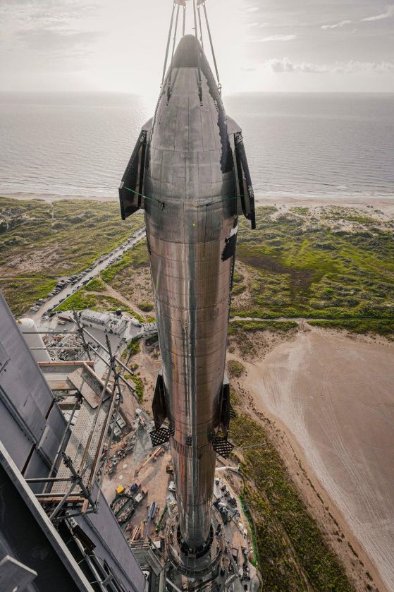 Гигантската ракета Starship няма да бъде изстреляна по-рано от месец юни