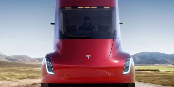 Tesla започна да приема предварителните поръчки за закупуването на Tesla Semi