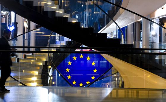 ЕС напредва с въвеждането на регулации за изкуствения интелект