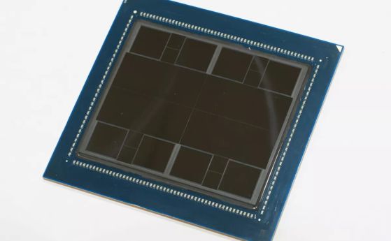 AMD демонстрира част от суперкомпютъра El Capitan, базиран на най-новите хибридни процесори Instinct MI300A