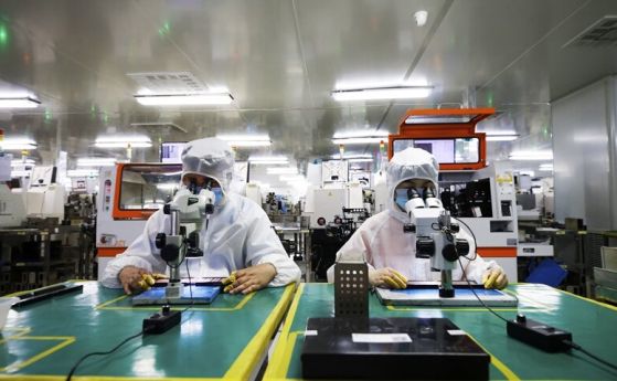 Китай увеличи двойно нивото на локализация на своето оборудване за производство на чипове