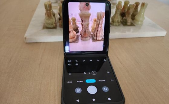 Motorola Razr 40 – достъпен смартфон със сгъваем екран и иновативен дизайн (ревю)