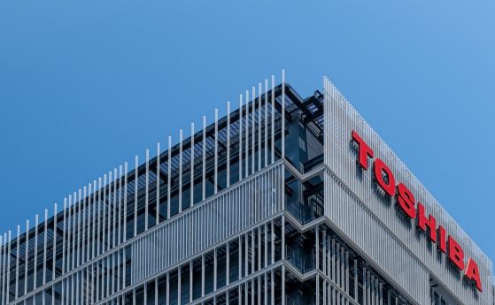 След 74 години, Toshiba слиза от борсата в Токио
