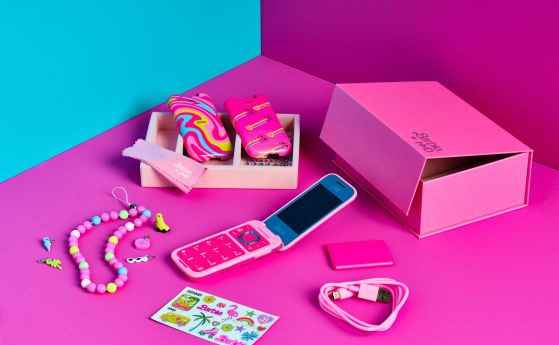 Barbie Phone дебютира у нас с мисията да ни откъсне от дигиталния свят