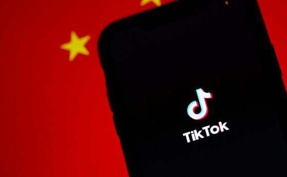 TikTok спря за кратко в САЩ, но се завърна „благодарение на Тръмп“